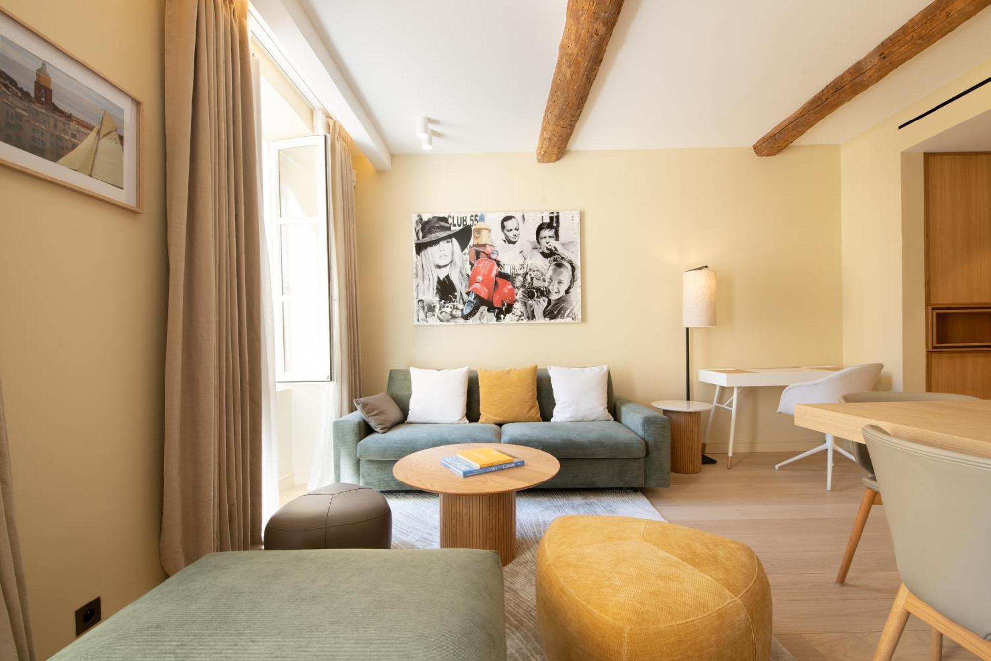 Pick A Flat's - Heart Of * Saint-Tropez